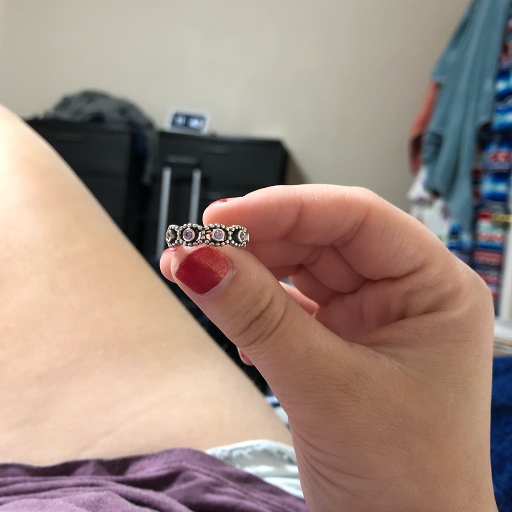 Her Majesty Pandora Ring